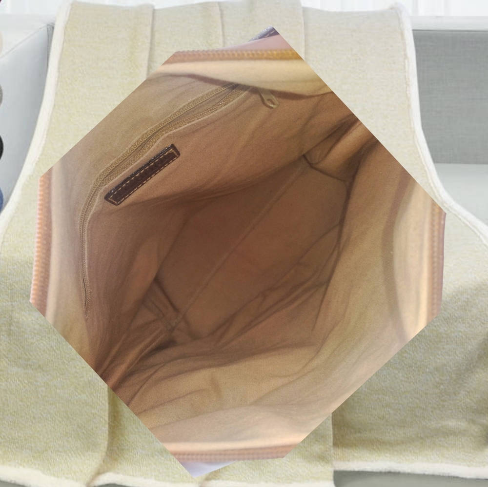 J.G. Hook Over the Shoulder Bag - Picture 3 of 4